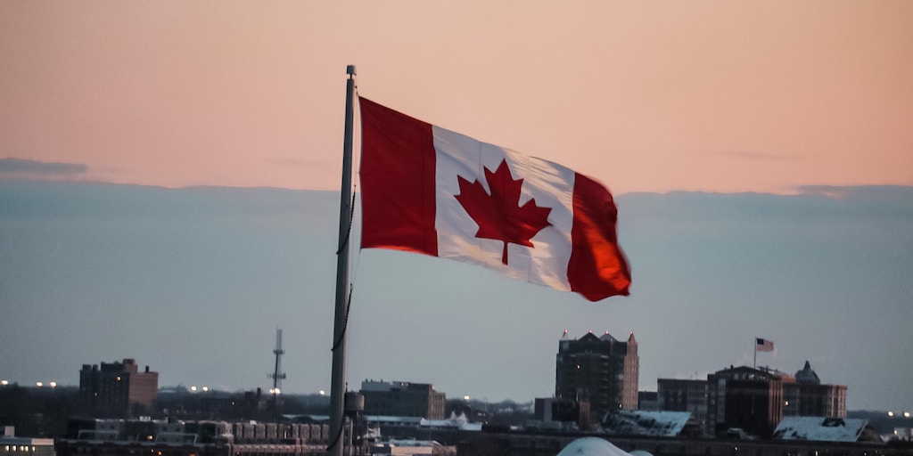 canadian flag businesses